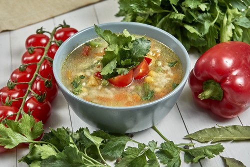 Суп рисовый с овощами и куриной грудкой "Министронэ"